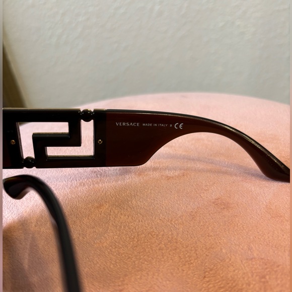 Versace Sunglasses - Picture 4 of 7